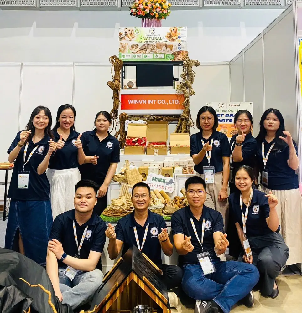 The WINVN team at a trade show booth